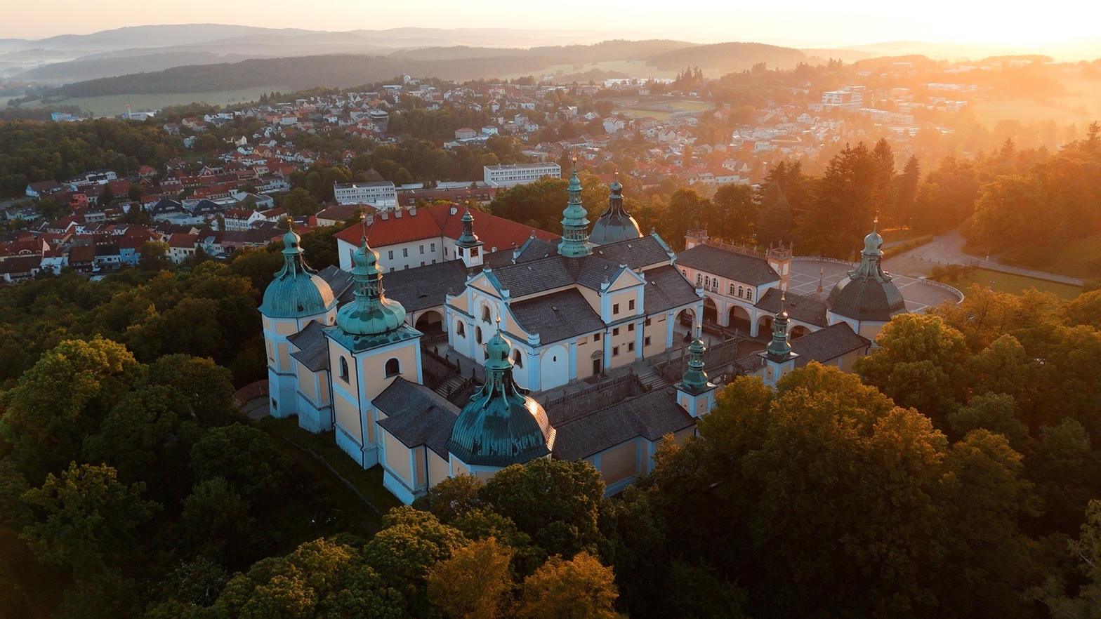 Svatá Hora a Příbram v podvečerním světle
